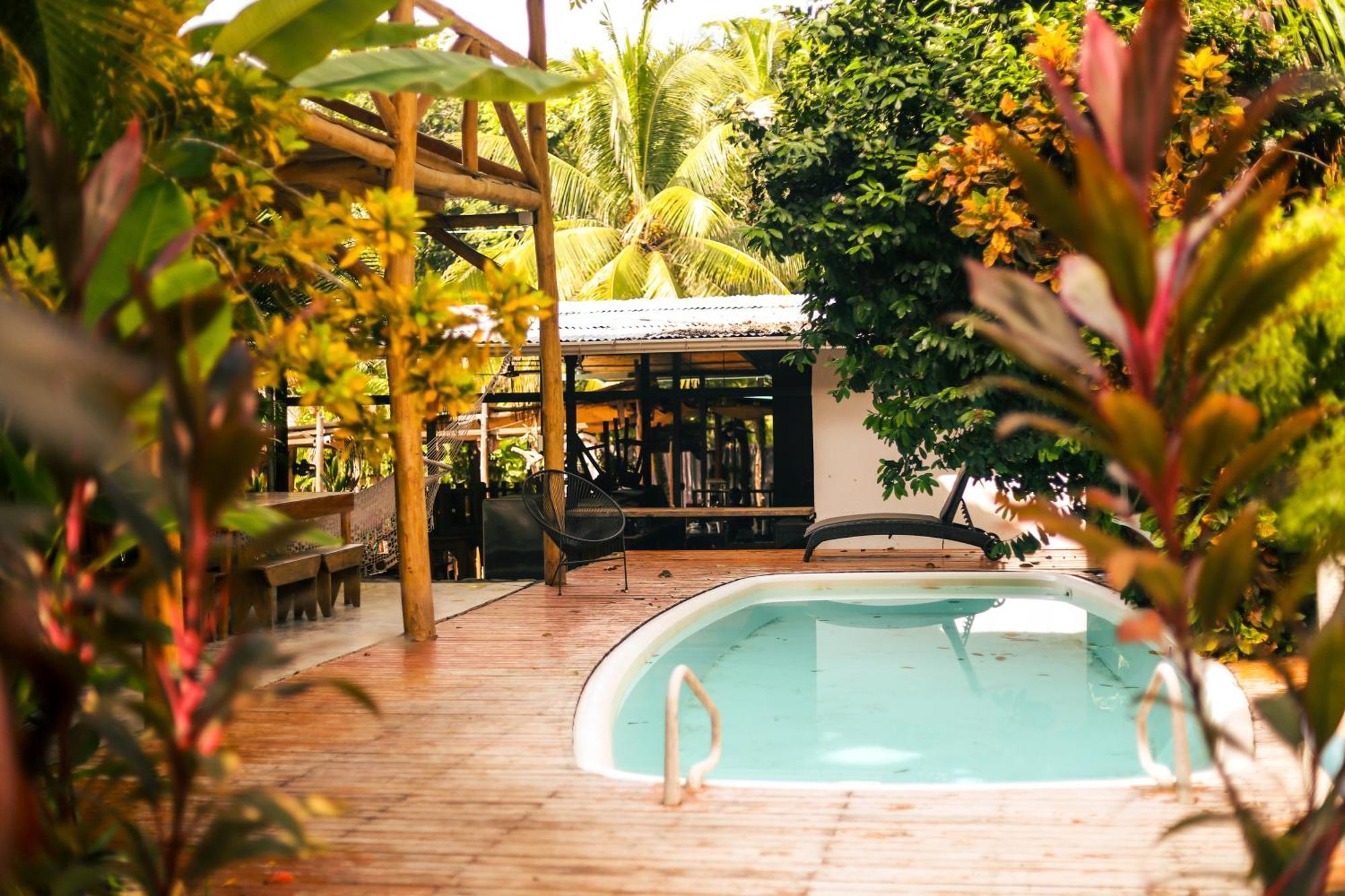 Cabinas Playa Surf Hostel Playa Santa Teresa  Exterior foto